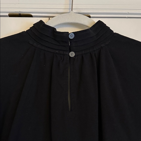 Loft Top - Picture 4 of 6